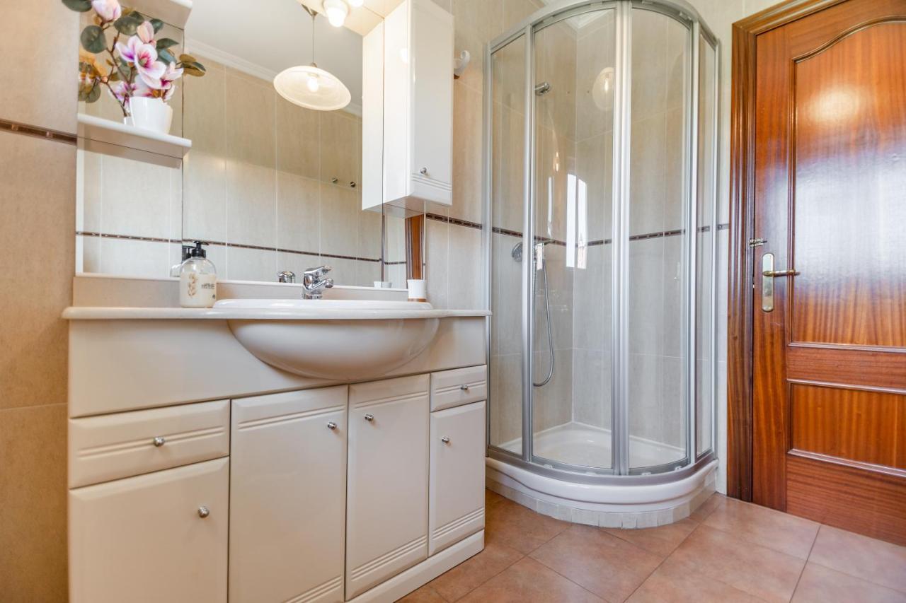 Apartamentos Privados Con Jardin Y Barbacoa Compartida En Laredo Esterno foto