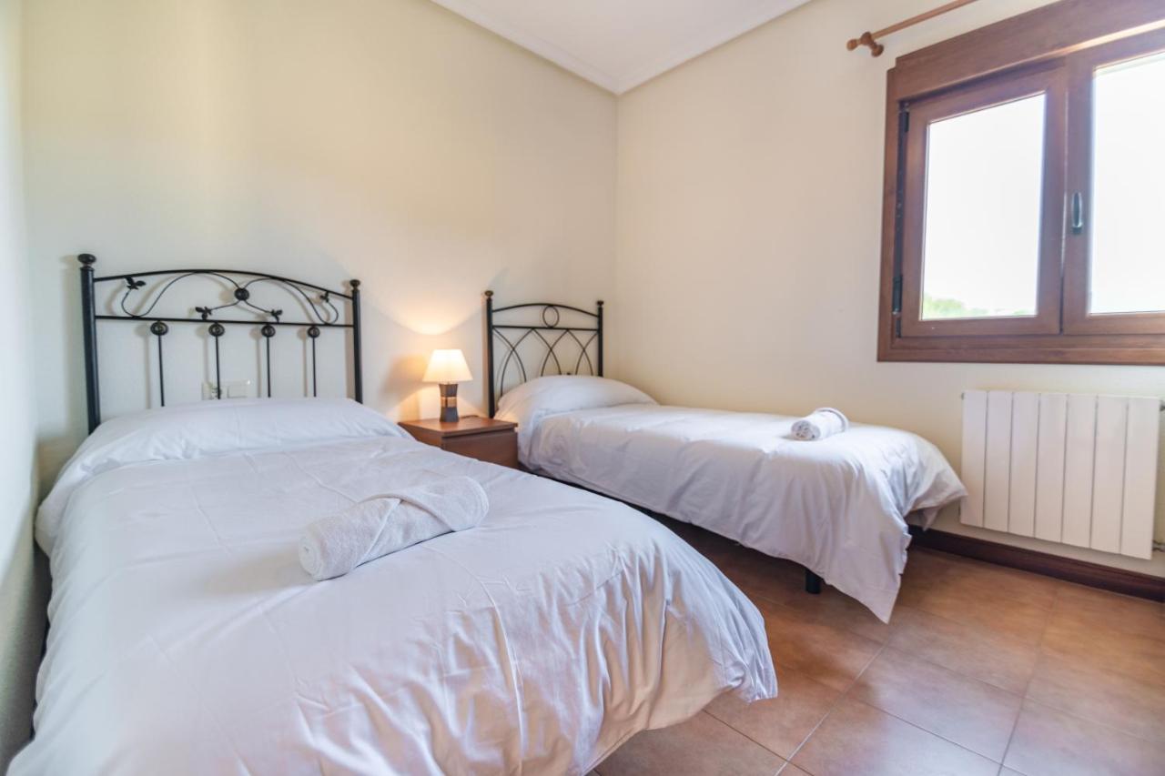 Apartamentos Privados Con Jardin Y Barbacoa Compartida En Laredo Esterno foto